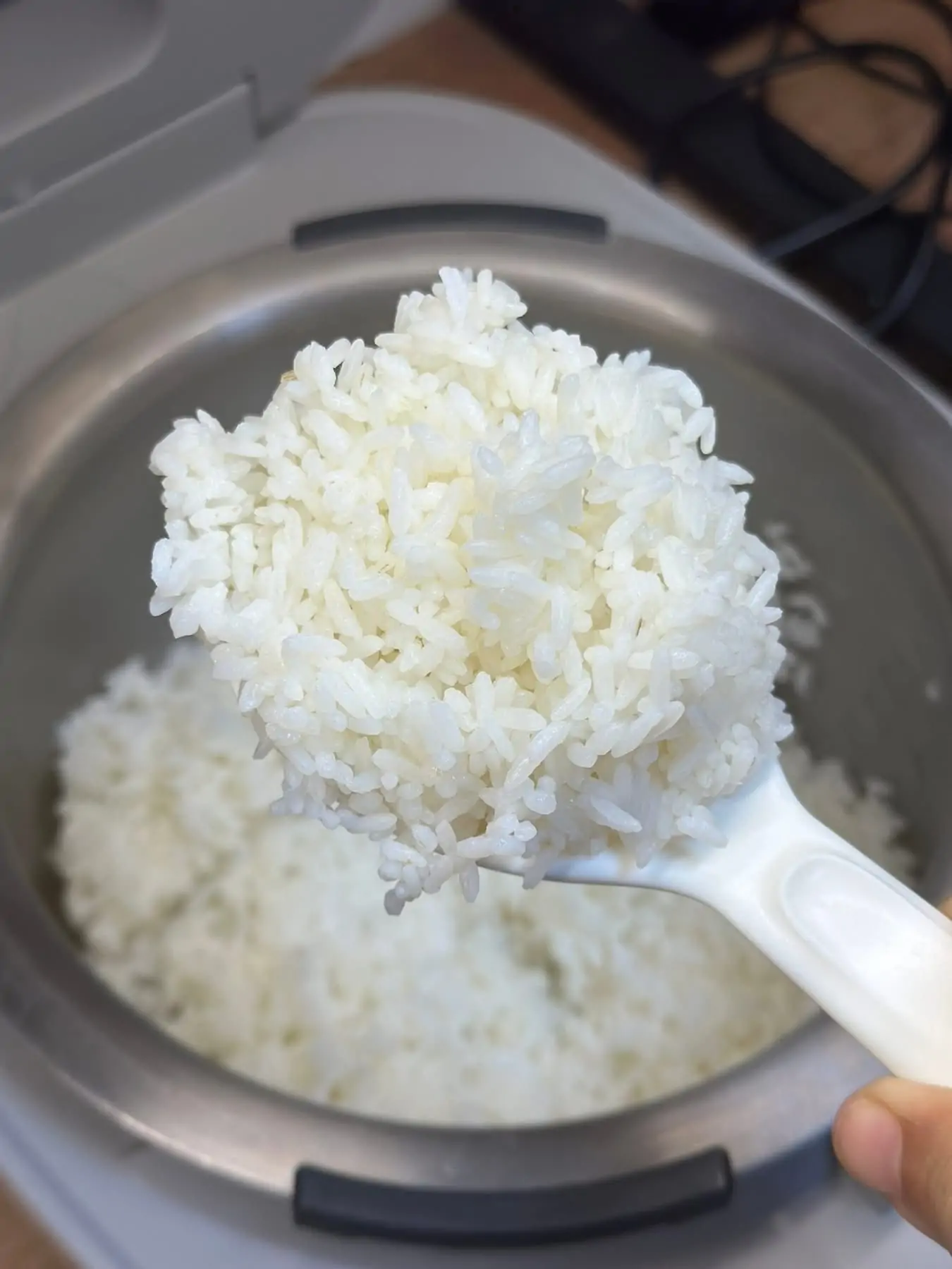 nấu cơm trắng với nồi cơm điện cao tần karlin
