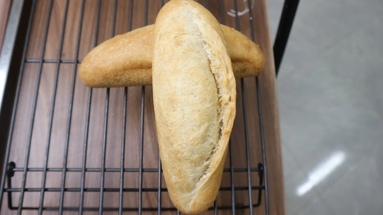 cách làm bánh mì việt nam vỏ giòn ruột xốp