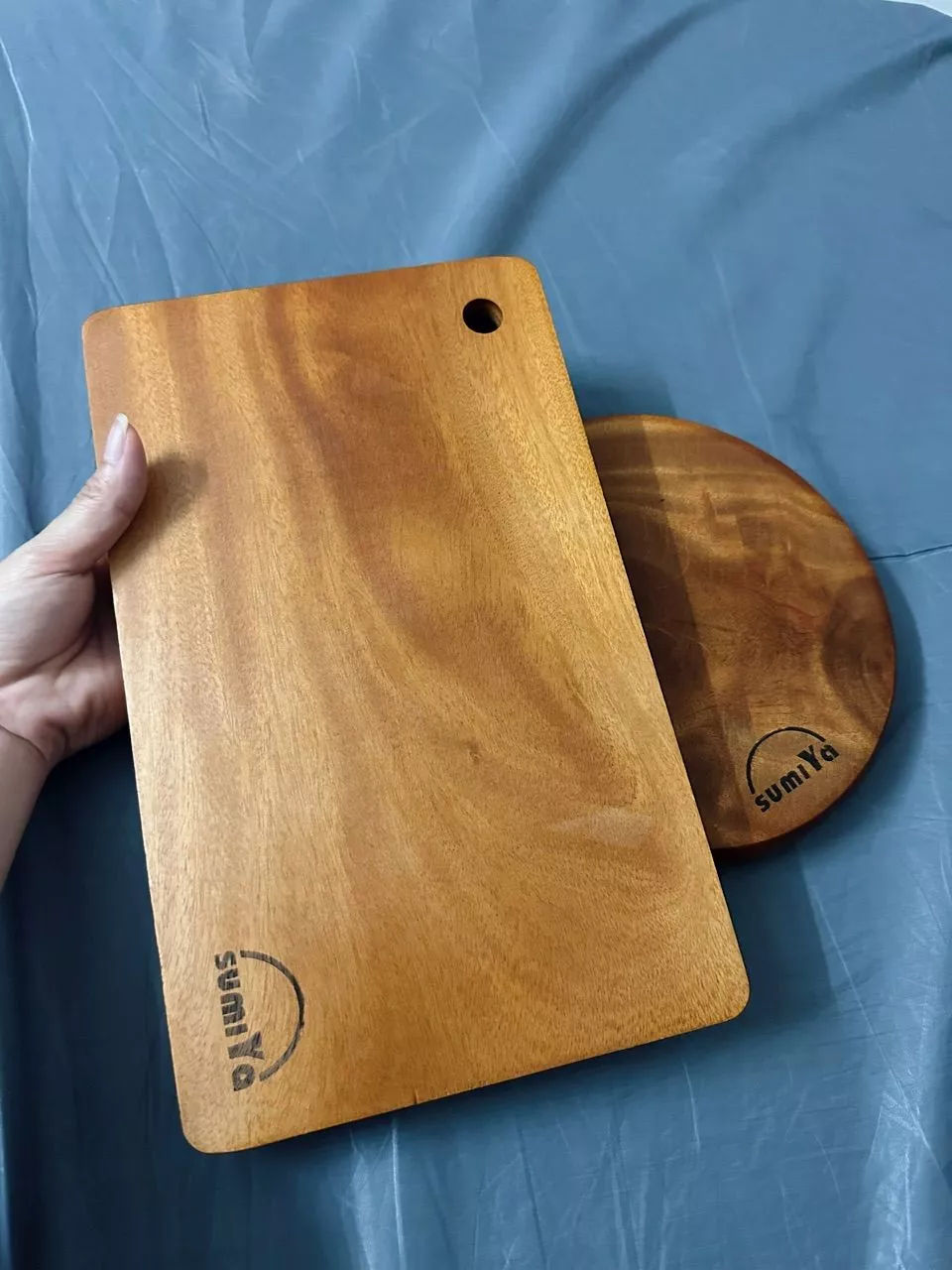 Thớt gỗ Xà cừ