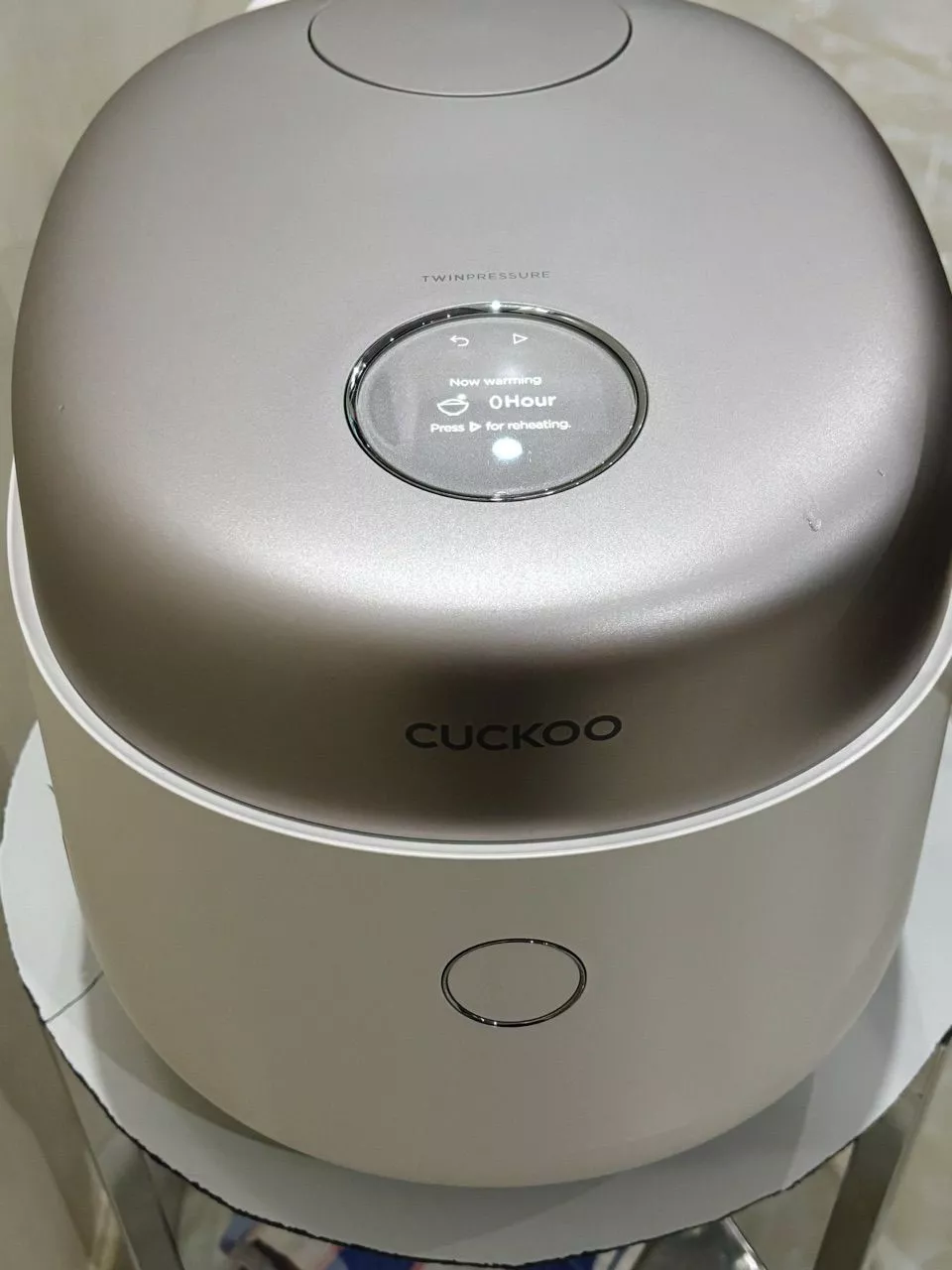 Nồi cơm điện cao tần áp suất kép Cuckoo CRP-NHTR1010FGW 