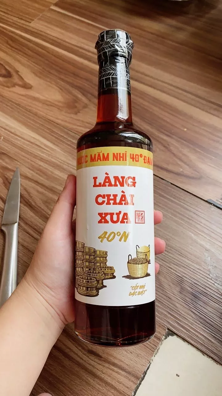 nước mắm tĩn làng chài xưa nhãn vàng 