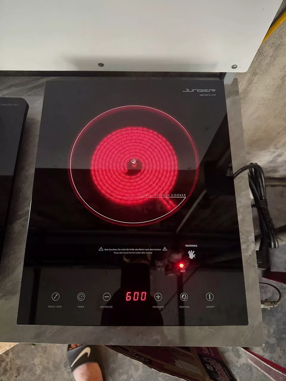 Bếp hồng ngoại Junger JG IS-19 